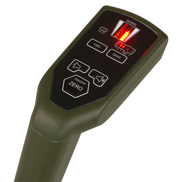 Metal detector for mines with a minimum amount of metal